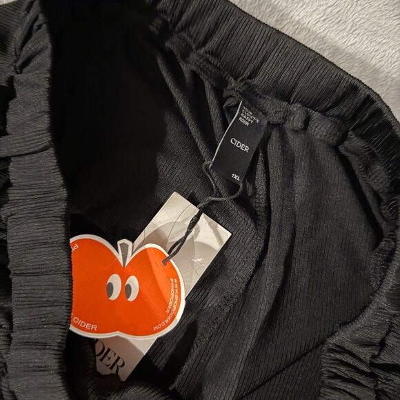 Cider Solid Elastic Waist Pocket Wide Leg Pants - Picture 3 of 4